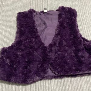 APT 9 Crop style vest size S/M